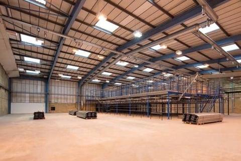Distribution warehouse to rent, Victoria Rd London W3 6UU