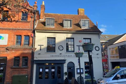 Pub for sale, 15 St. Thomas' Sq Newport PO30 1SL