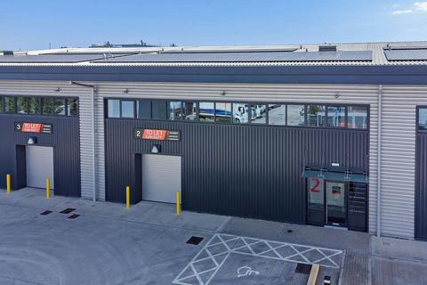 Warehouse to rent, 1 Reef St Dagenham RM9 6GQ