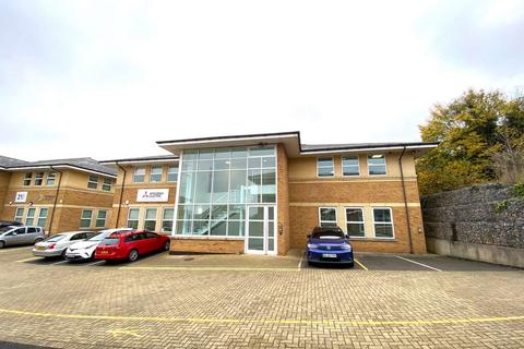 Office to rent, Old Gloucester Rd Bristol BS16 1GW
