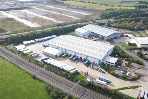 Distribution warehouse to rent, 2350 Kettering Pky Kettering NN15 6XU