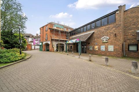 Leisure facility to rent, Malthouse Ln Salisbury SP2 7RF