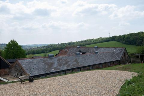 Office to rent, Barn D High Wycombe HP13 5DA