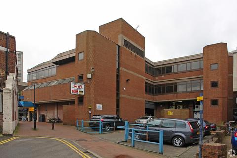 Retail property (high street) to rent, Commercial Way Woking GU21 6XR