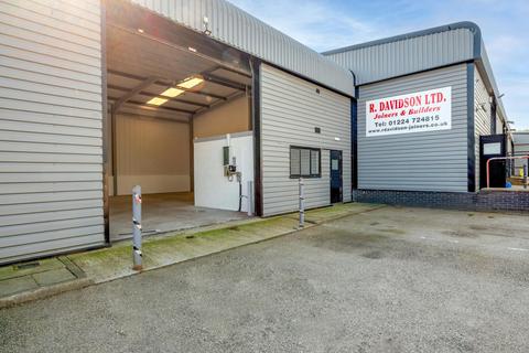 Warehouse to rent, Howe Moss Dr Dyce AB21 0GL