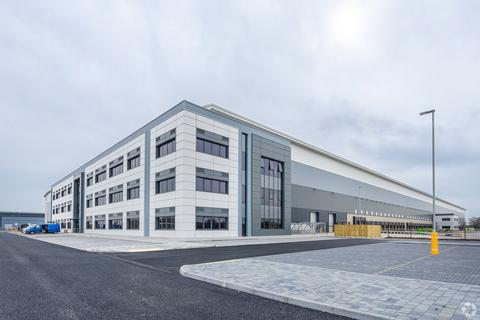 Distribution warehouse to rent, Sinfin Moor Derby DE24 9BD