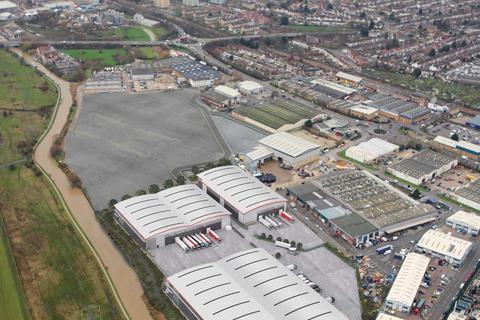 Warehouse to rent, East Duck Lees Ln Enfield EN3 7SS