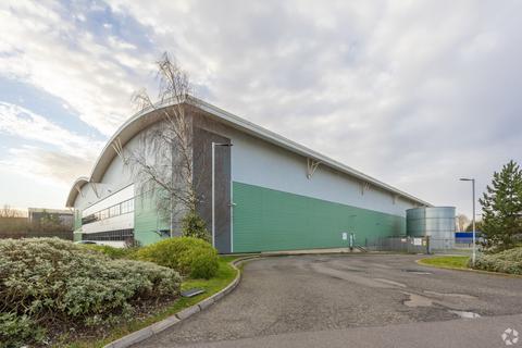 Distribution warehouse to rent, Sketchley Ln Hinckley LE10 3LB