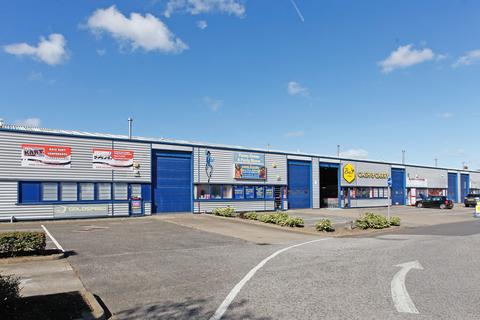 Industrial unit to rent, Fengate Peterborough PE1 5QA