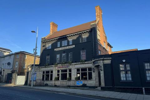 Pub to rent, 264 High St London W3 9BH