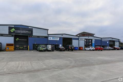 Warehouse to rent, Gelderd Rd Leeds LS27 0JQ
