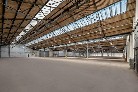 Warehouse to rent, Station Rd Stratford Upon Avon CV37 8QR