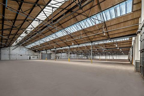 Warehouse to rent, Station Rd Stratford Upon Avon CV37 8QR