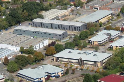 Warehouse to rent, Fishponds Rd Wokingham RG41 2GZ