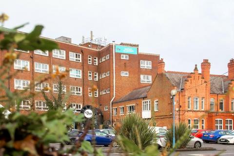 Office to rent, Wilsons Park Manchester M40 8WN