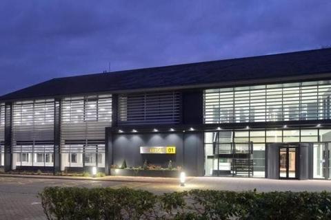 Office to rent, Waterside Dr Reading RG7 4SA