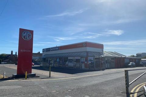 Retail property (high street) to rent, 31 Battlefield Rd Shrewsbury SY1 4AB