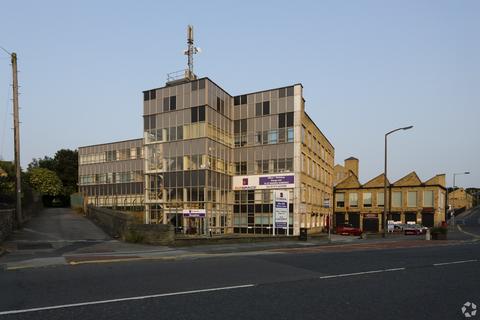 Office to rent, Albion Rd Bradford BD10 9TQ