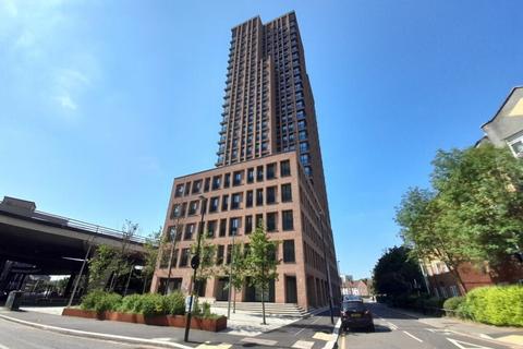 Office to rent, 25 Scarbrook Rd Croydon CR0 1SZ