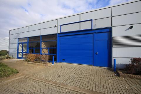 Showroom to rent, 100-116 Tanners Dr Milton Keynes MK14 5BP