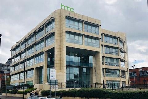 Office to rent, Wellington St Slough SL1 1YP