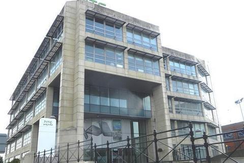 Office to rent, Wellington St Slough SL1 1YP
