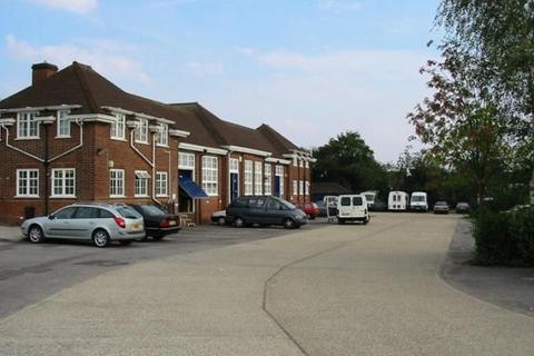 Office to rent, Alexander Rd St Albans AL2 1JG