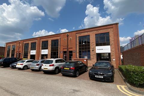 Warehouse to rent, 380 Chester Rd Manchester M16 9EA