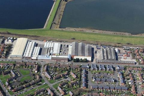 Warehouse to rent, Corporation Rd Manchester M34 5LR