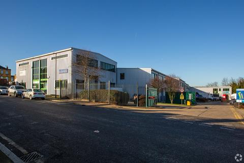 Warehouse to rent, Windsor Grove London SE27 9NT