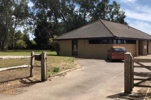 Office to rent, Yapton Ln Arundel BN18 0AS