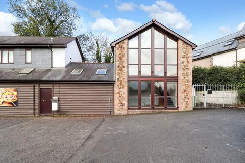 Retail property (high street) to rent, North Rd South Molton EX36 4DG