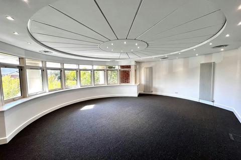 Office to rent, Cams Hl Fareham PO16 8UX