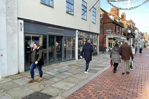 Restaurant to rent, North St Chichester PO19 1LB