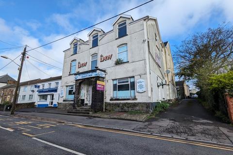Pub to rent, 71 Sterry Rd Swansea SA4 3BN