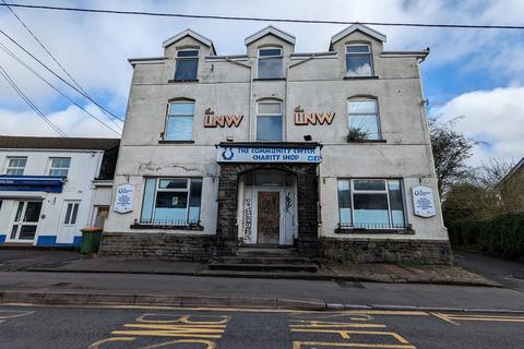 Pub to rent, 71 Sterry Rd Swansea SA4 3BN