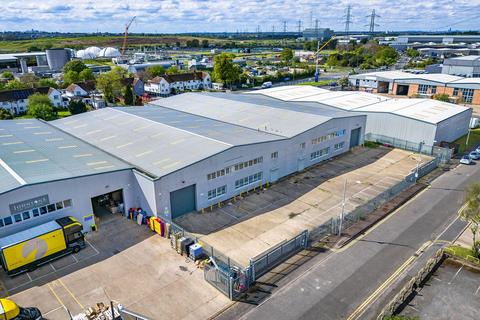 Warehouse to rent, Bath House Rd Croydon CR0 4TT