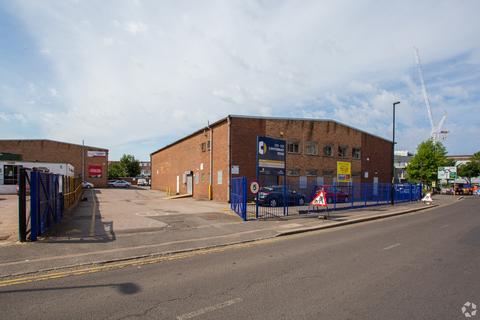 Warehouse to rent, 115 Canterbury Rd Croydon CR0 3HH