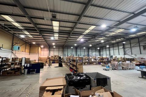 Warehouse to rent, Waterside Manchester M17 1WD