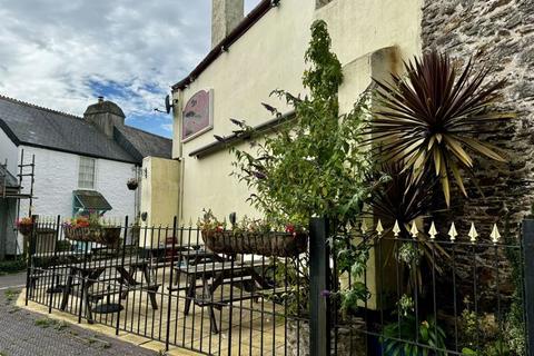 Pub for sale, Victoria St Totnes TQ9 5EF