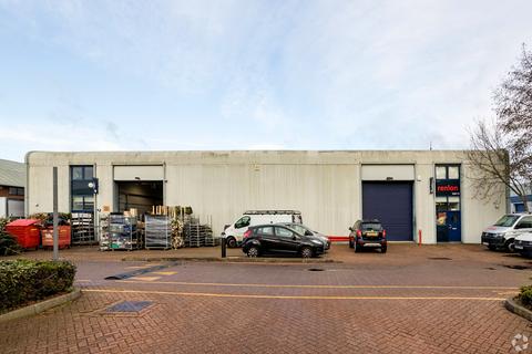 Warehouse to rent, Church Rd Mitcham CR4 3TD