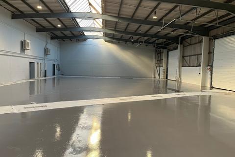 Warehouse to rent, Stacey Bushes Milton Keynes MK12 6HP
