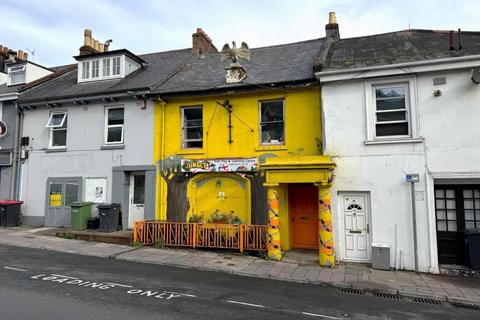 Retail property (high street) to rent, 31 Abbey Rd Torquay TQ2 5NQ