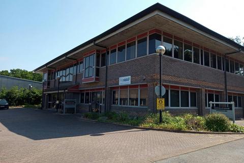 Office to rent, Gatwick Rd Crawley RH10 9XN