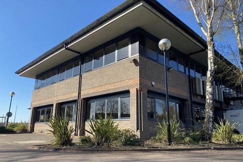 Office to rent, Gatwick Rd Crawley RH10 9XN