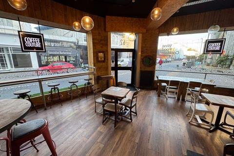 Restaurant to rent, 62 Queen St Newton Abbot TQ12 2EW