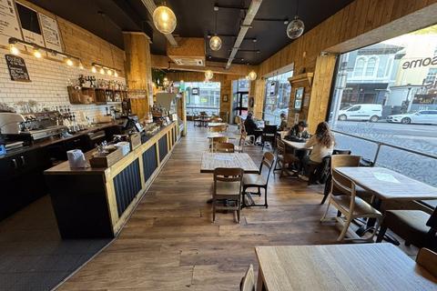 Restaurant to rent, 62 Queen St Newton Abbot TQ12 2EW