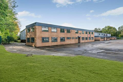 Warehouse to rent, Transpennine Trading Estate, Gorrells Way Rochdale OL11 2PX