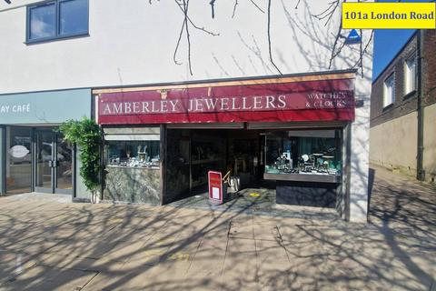 Retail property (high street) to rent, 18-21 Wellington Way Waterlooville PO7 7EE