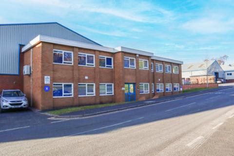 Warehouse to rent, First Ave Kingswinford DY6 7NA